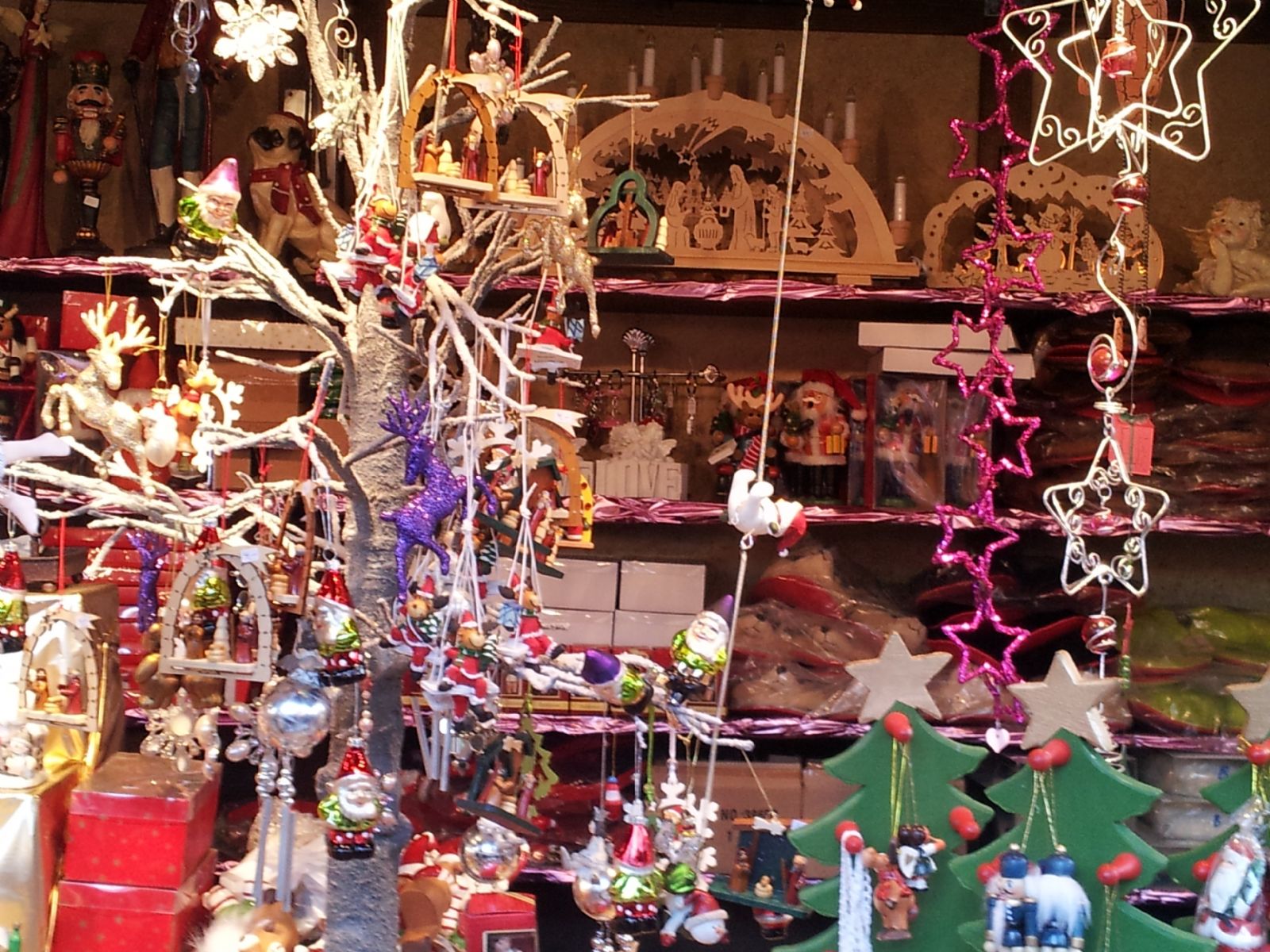 WINTER WONDERLAND - HYDE PARK